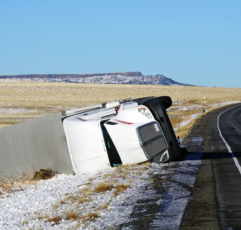 What are the Common Causes of Serious Truck Crashes in Salinas